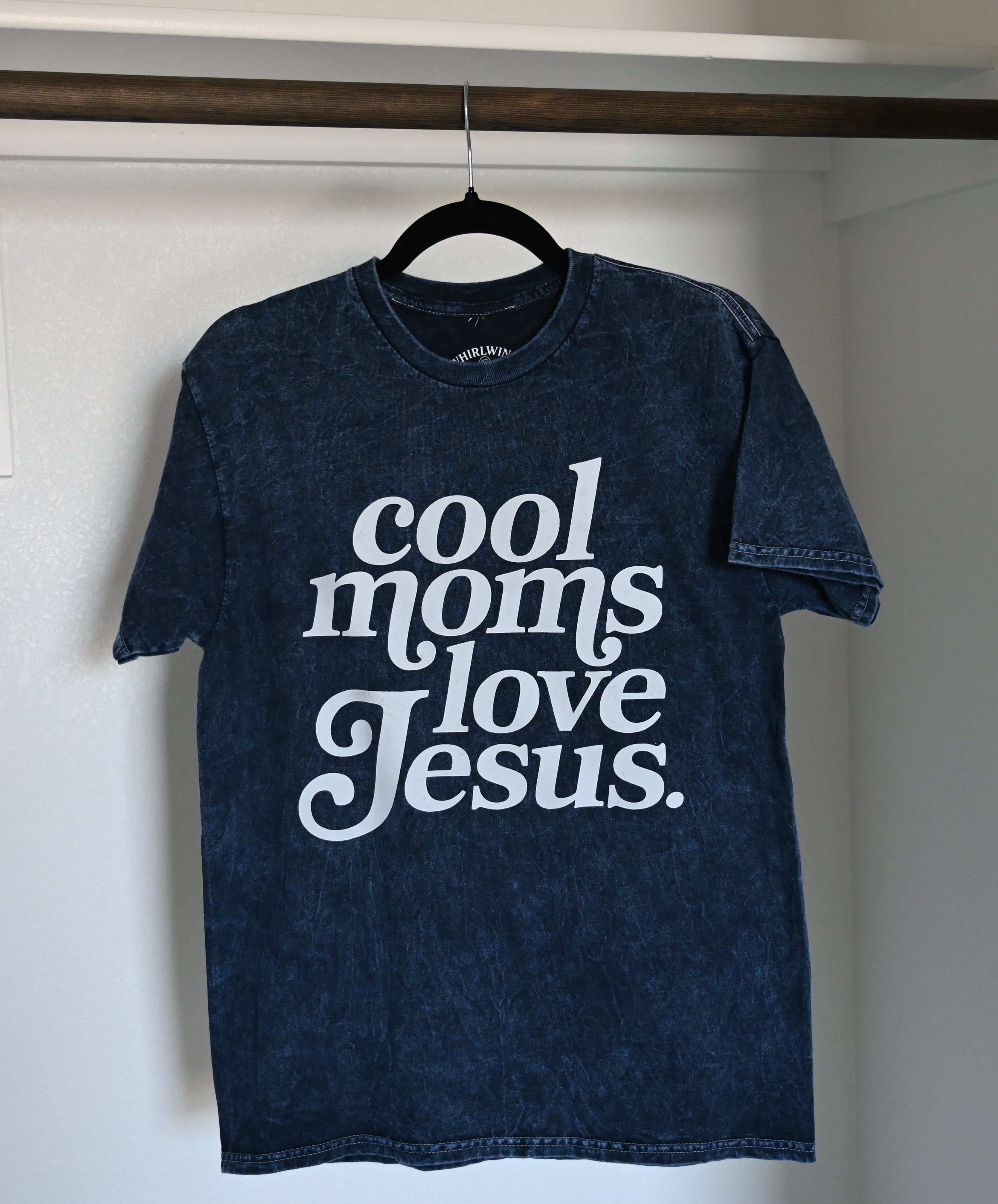 Cool Moms Love Jesus